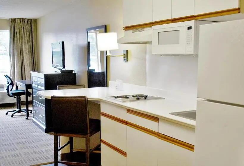 キングサイドベッドのスタンダードワンルーム, Extended Stay America Suites Orlando Altamonte Springs