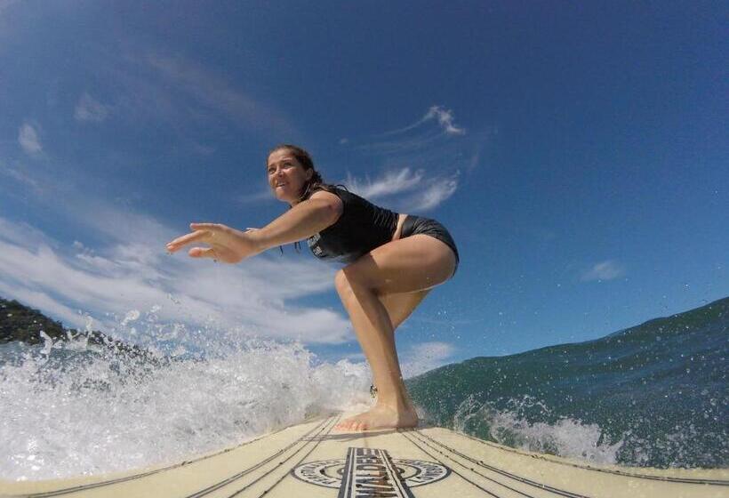 اتاق استاندارد با چشمانداز استخر, Perico Azul & Surf Camp