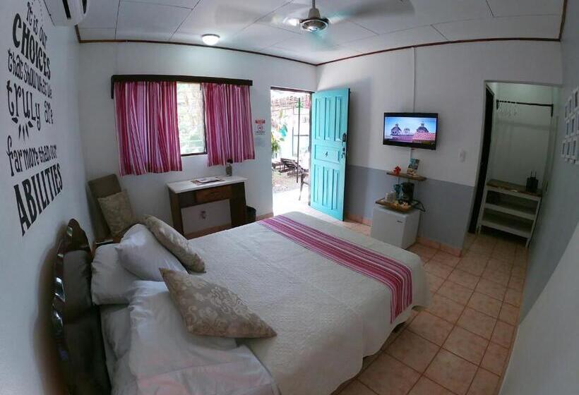 اتاق استاندارد, Perico Azul & Surf Camp