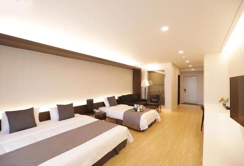 غرفة عائلية, The Qube Resort Jeju