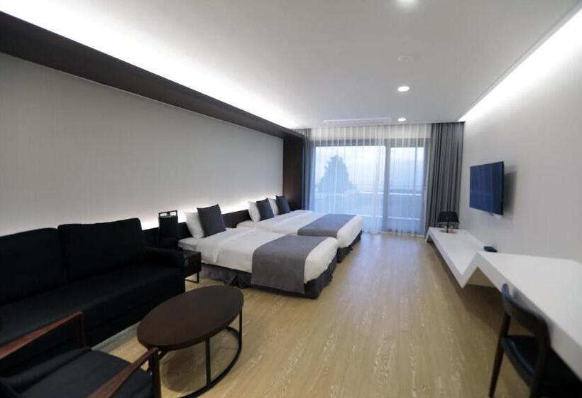 إستوديو ديلوكس, The Qube Resort Jeju