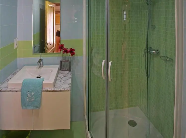 キングサイズベッドのスタンダードルーム, Latu Corsu   Côté Corse   Gites Et Chambres D Hôtes Au Cap Corse