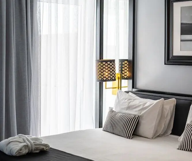 スタンダードルーム, Athenian Riviera Hotel& Suites