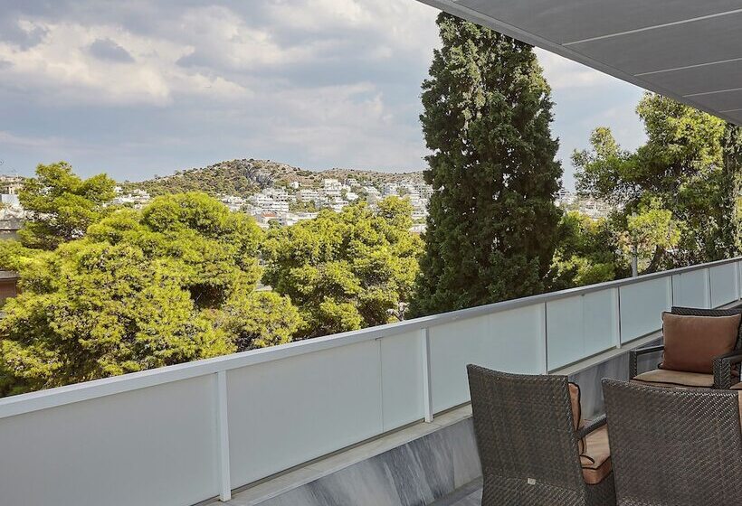 סוויטת ג'וניור, Athenian Riviera Hotel& Suites