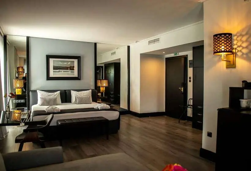 ジュニアスイート, Athenian Riviera Hotel& Suites