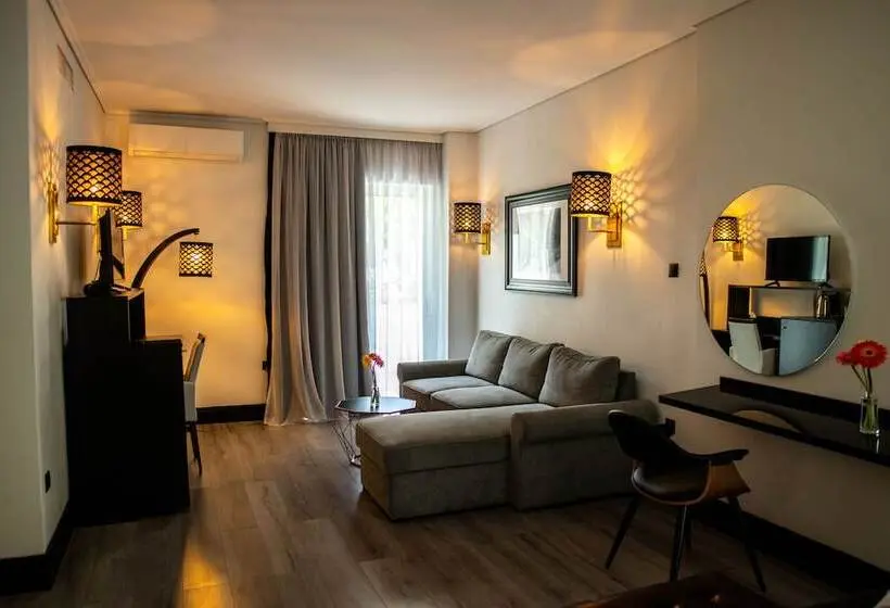 ジュニアスイート, Athenian Riviera Hotel& Suites