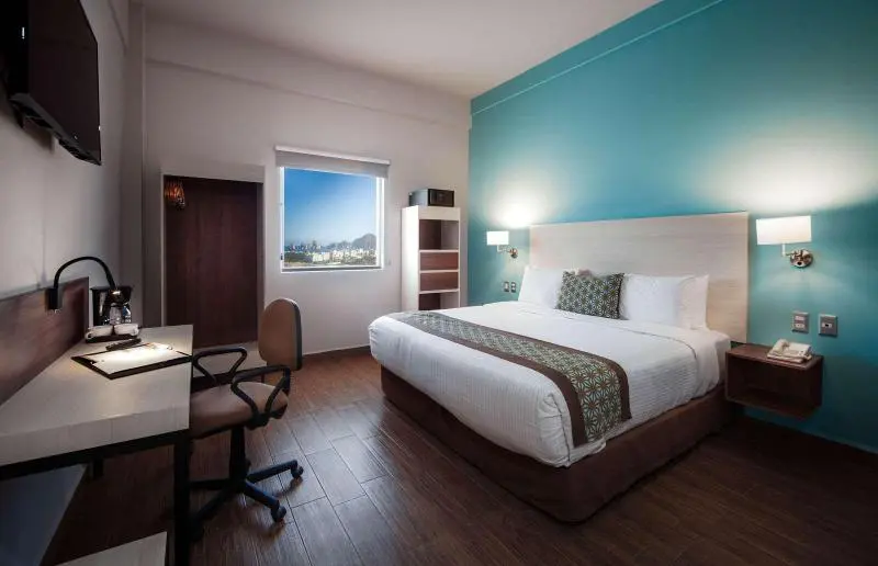 キングサイズベッドのスタンダードルーム, Comfort Inn & Suites Los Cabos