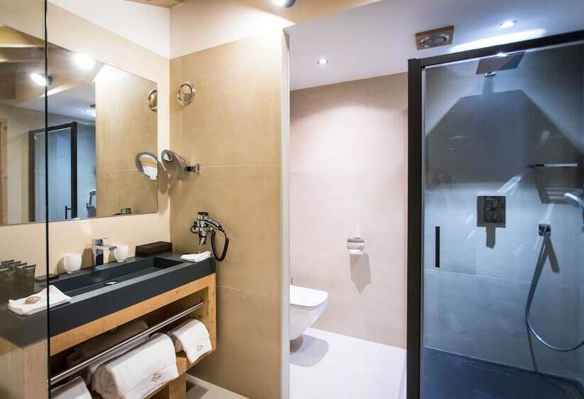 俱乐部房间, Dariai Nor By Les Etincelles