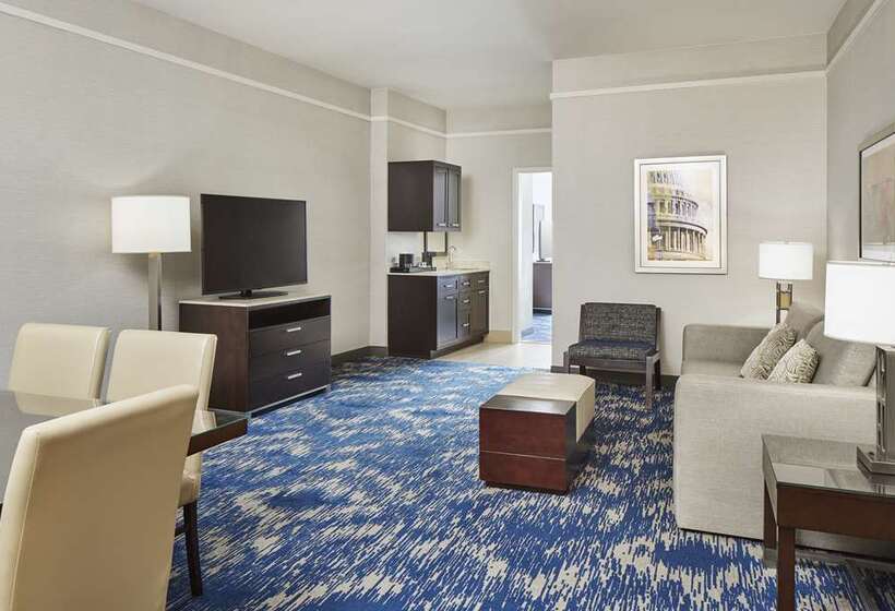 Suite King Size Seng, Embassy Suites By Hilton Seattle Downtown Pioneer Square