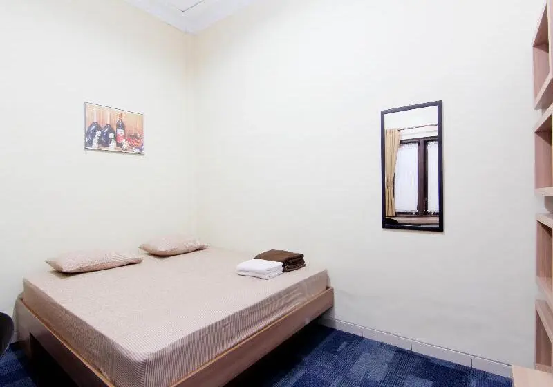 اتاق استاندارد, Embe Joglo Homestay