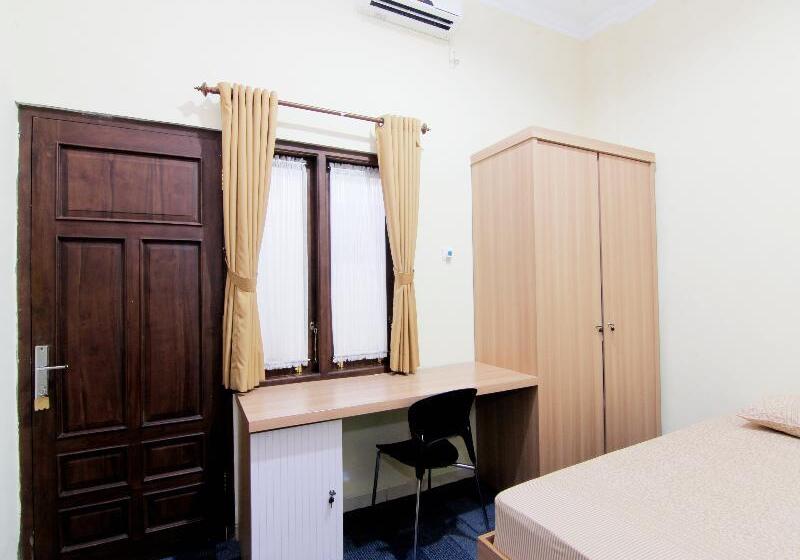 اتاق استاندارد, Embe Joglo Homestay