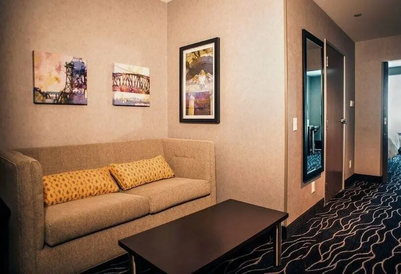 スイート, Holiday Inn Hotel & Suites Joliet Southwest, An Ihg