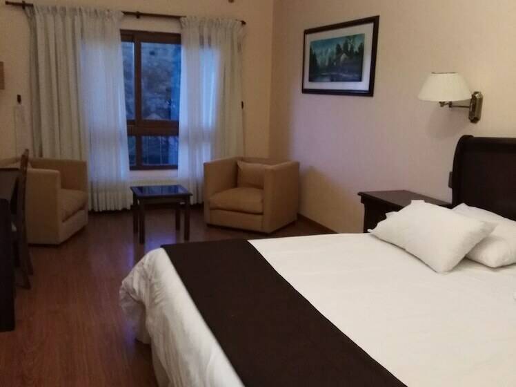 חדר ביזנס, Howard Johnson Hotel Rinconada De Los Andes