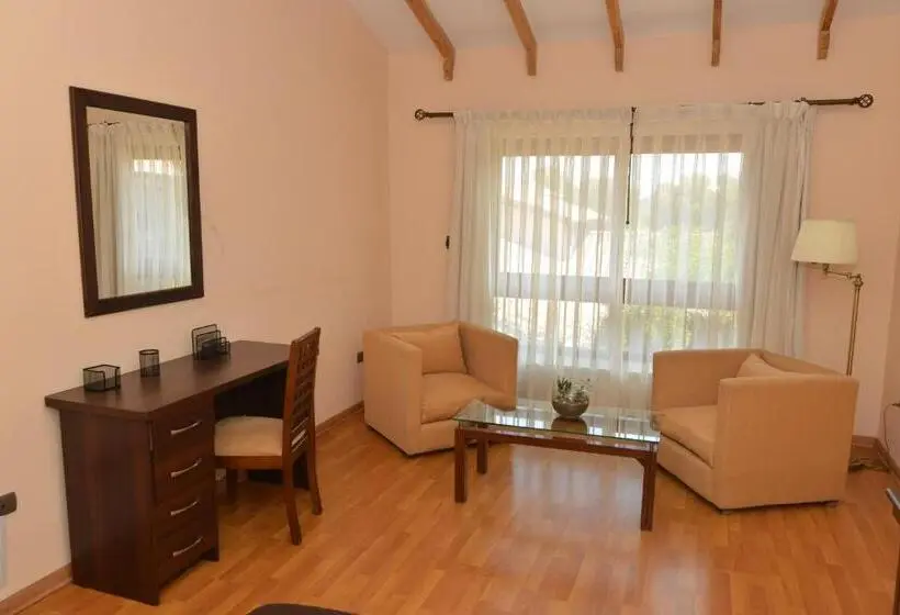 ビジネスルーム, Howard Johnson Hotel Rinconada De Los Andes