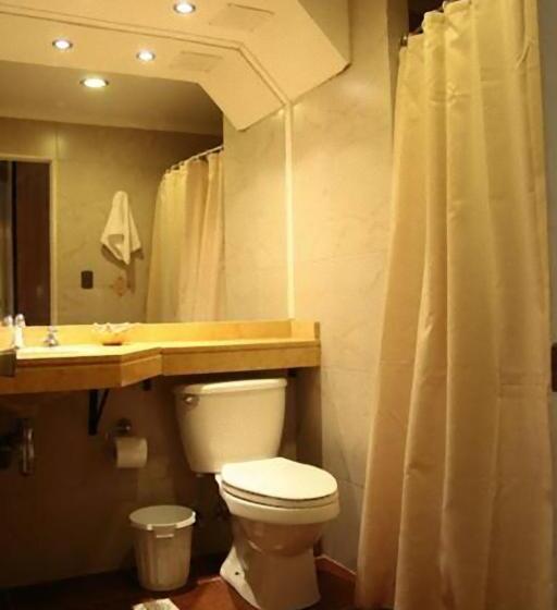 キングサイズベッドのスタンダードルーム, Howard Johnson Hotel Rinconada De Los Andes