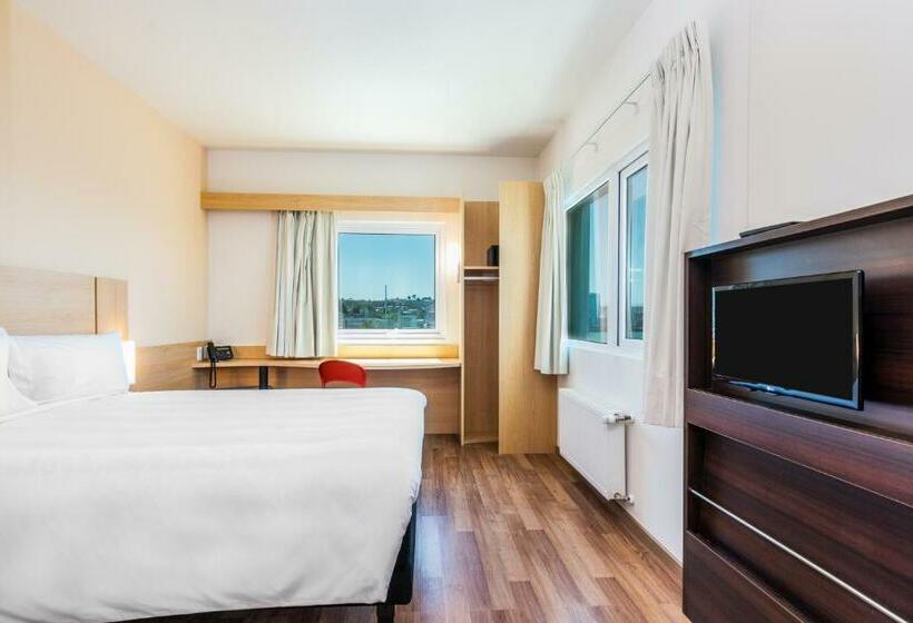 Номер Стандарт, Ibis Puerto Montt