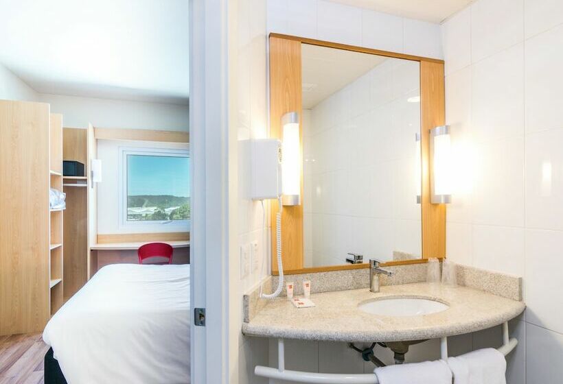 Номер Стандарт, Ibis Puerto Montt