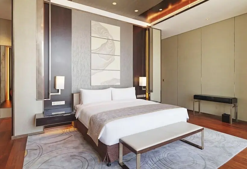 ジュニアスイート, Intercontinental Guangzhou Exhibition Center, An Ihg Hotel Free Shuttle Between Hotel And Exhibiti