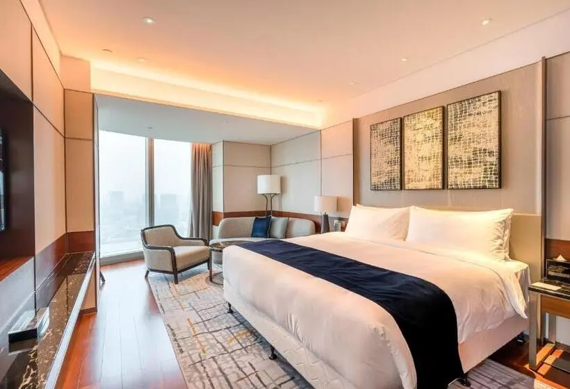 キングサイズベッドのジュニアスイート, Intercontinental Guangzhou Exhibition Center, An Ihg Hotel Free Shuttle Between Hotel And Exhibiti