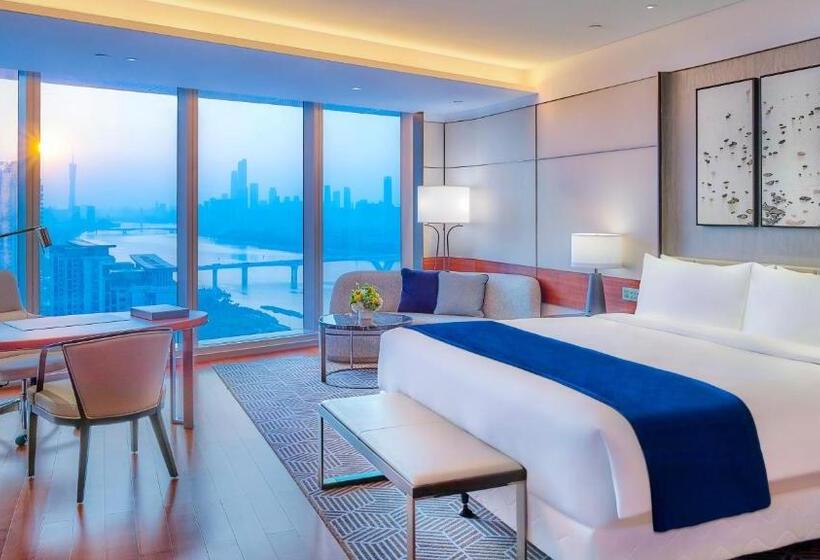 Номер Классика Кровать Кинг, Intercontinental Guangzhou Exhibition Center, An Ihg Hotel   Free Shuttle Between Hotel And Exhibiti