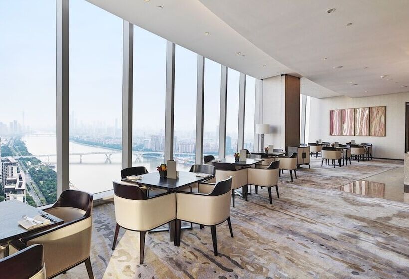 غرفة كلاسيكية سرير مزدوج, Intercontinental Guangzhou Exhibition Center, An Ihg Hotel   Free Shuttle Between Hotel And Exhibiti