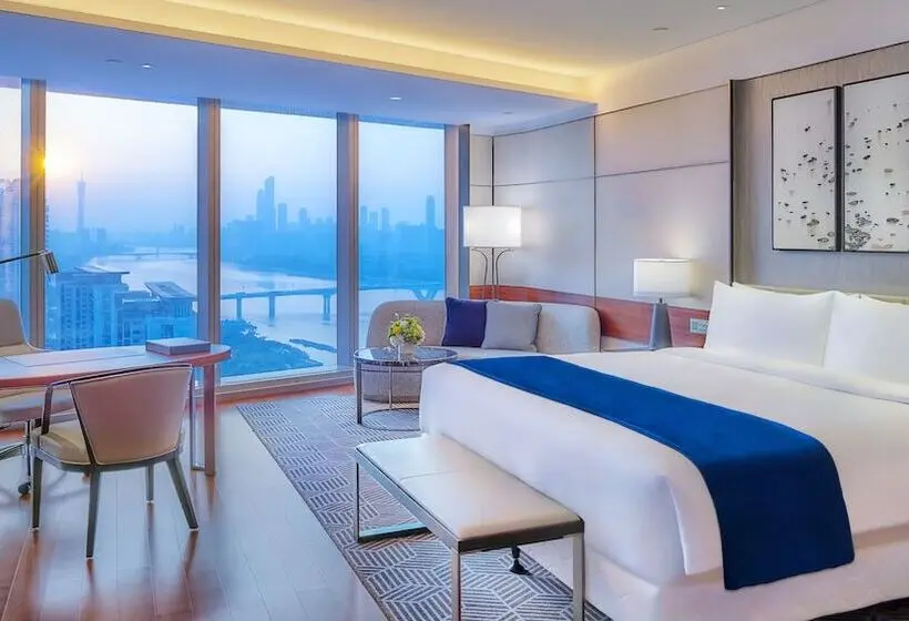 景色の見えるジュニアスイート, Intercontinental Guangzhou Exhibition Center, An Ihg Hotel Free Shuttle Between Hotel And Exhibiti