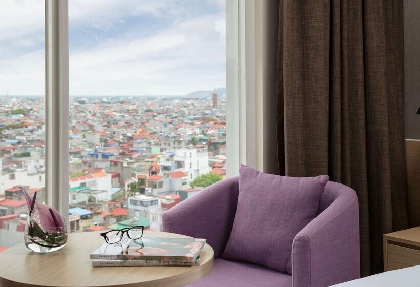 استودیوی استاندارد, Mercure Hai Phong