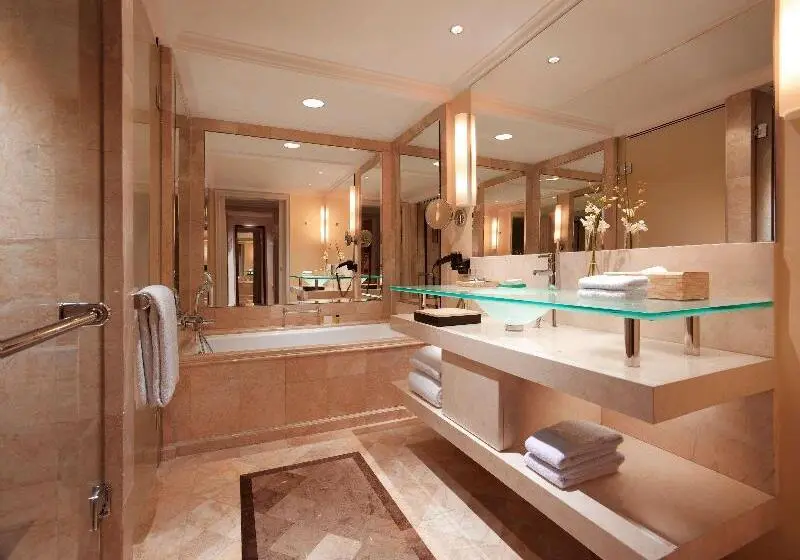 Standard-studio, Mercure Hai Phong