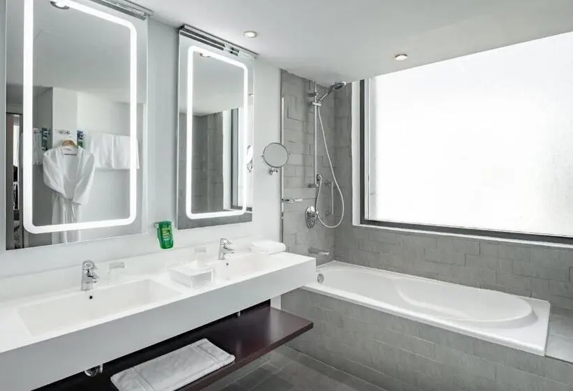 スイート, Radisson Hotel & Apartments Dammam Industry City