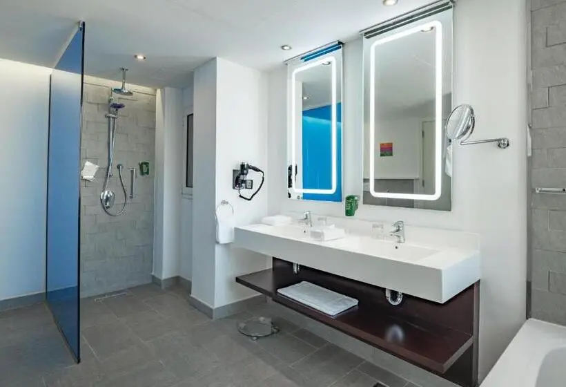 スイート, Radisson Hotel & Apartments Dammam Industry City