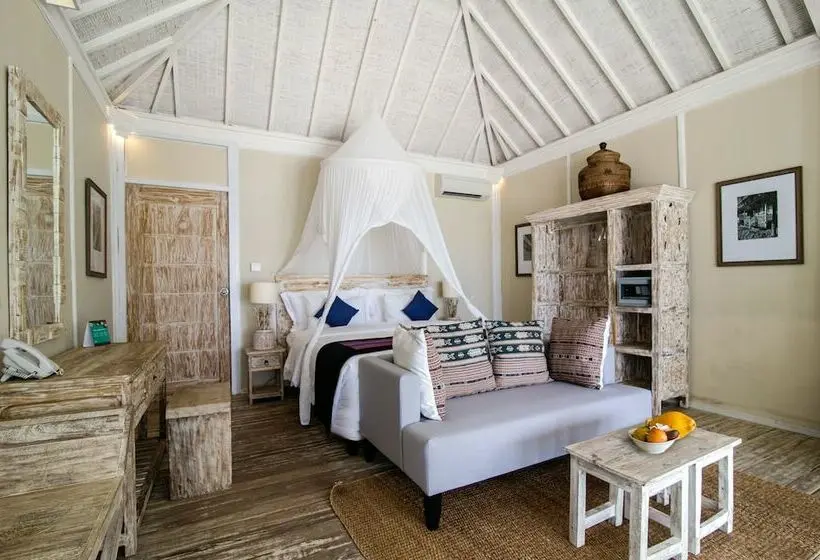 オーシャンビューのスタンダードバンガロー, Sudamala Resort, Seraya, Flores
