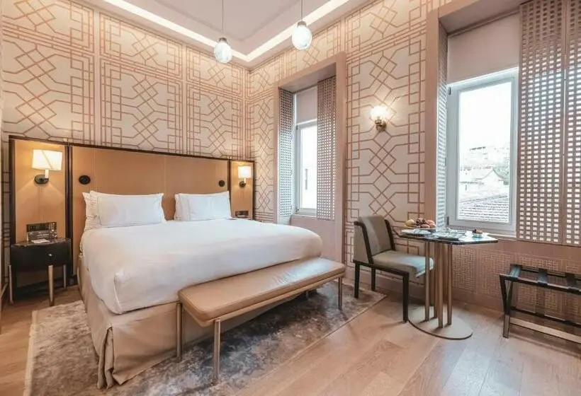 Deluxe Room King Bed & Views, The Galata Istanbul Hotel Mgallery