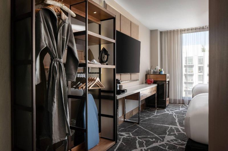 스탠다드 룸 퀸사이즈 침대, The Jacquard, Autograph Collection