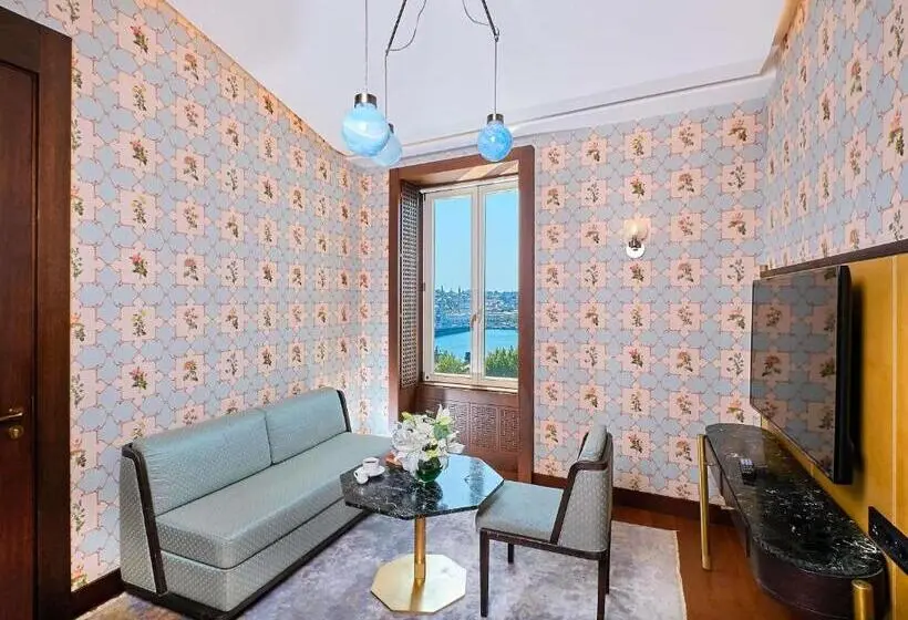 Junior Suite King Bed, The Galata Istanbul Hotel Mgallery