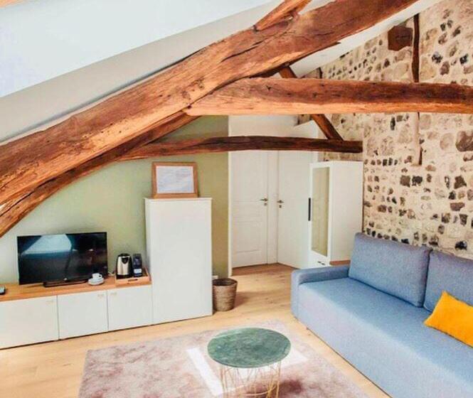 اتاق کلاسیک چهارنفره, La Maison Des Arts