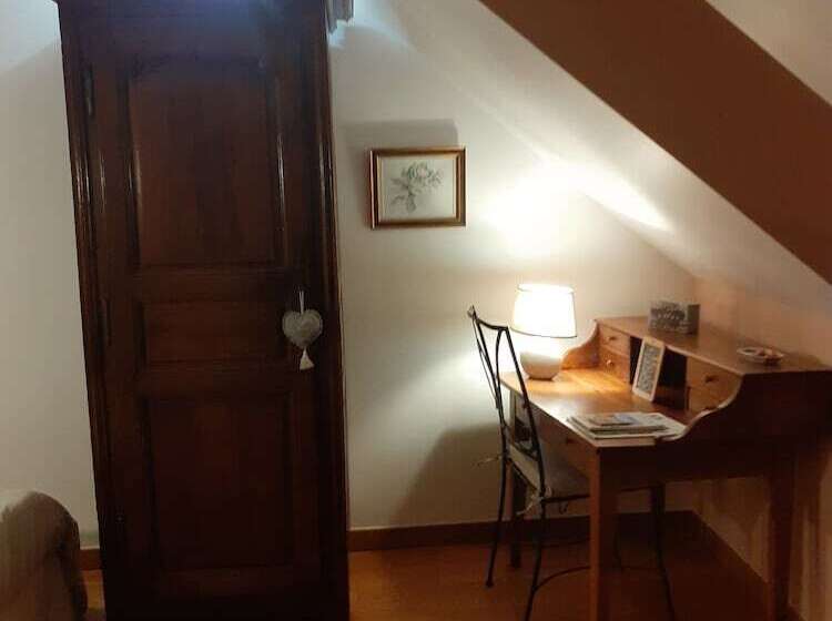 コンフォートルーム, 7 , Le Haut Montrayé