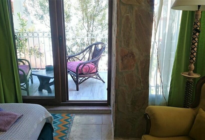 Budget Værelse, Smyrna Pansiyon