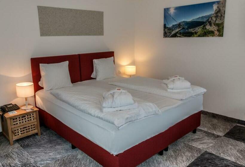 Полулюкс, De France By Thermalhotels