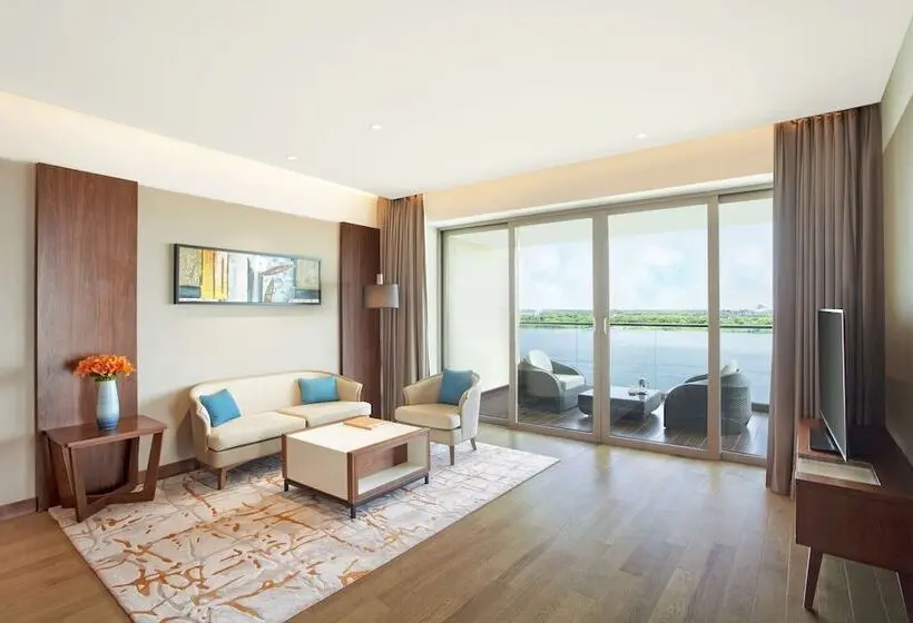 スイート, Grand Hyatt Kochi Bolgatty
