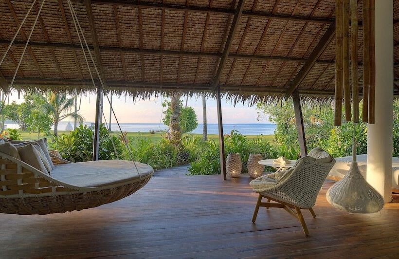 ویلای دلوکس 1 خوابه با چشم‌انداز دریا, Nay Palad Hideaway   All Inclusive