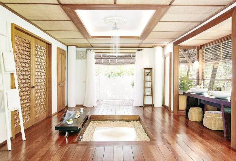 ویلای دلوکس 1 خوابه با چشم‌انداز دریا, Nay Palad Hideaway   All Inclusive