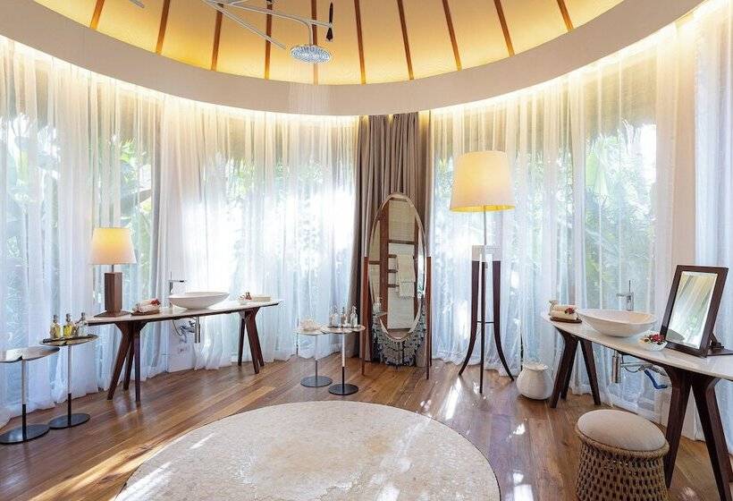 ویلا دلوکس 3 خوابه, Nay Palad Hideaway   All Inclusive