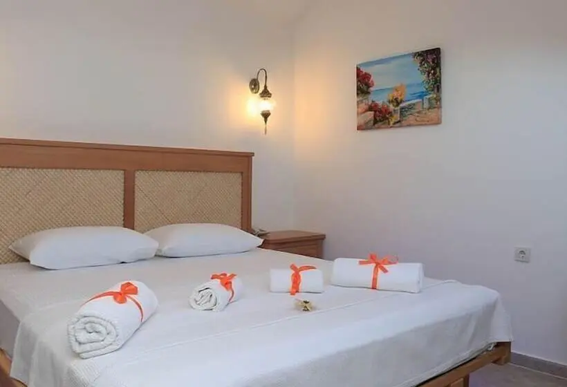 Deluxe Neljän Hengen Huone, Savana Butik Otel