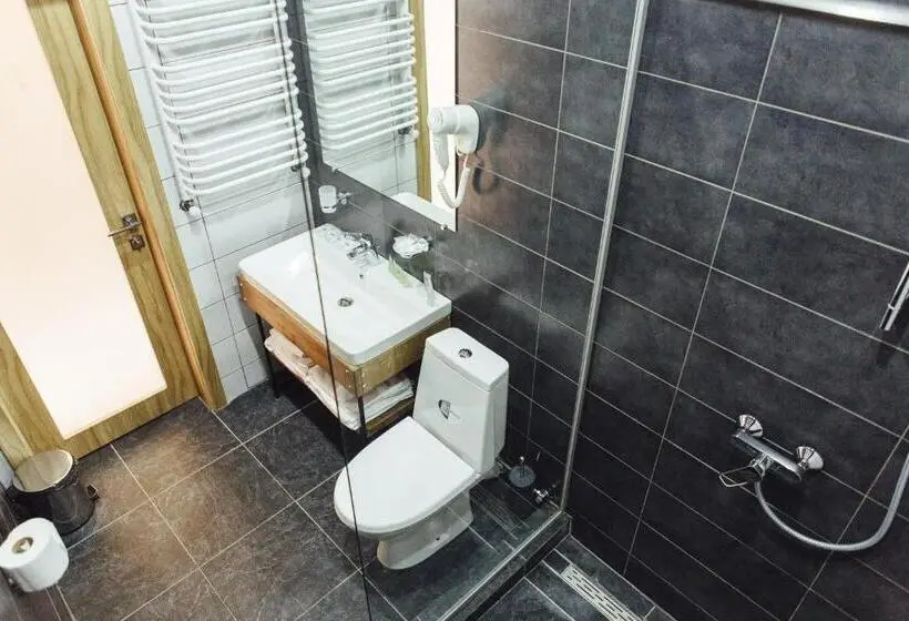 2 Bedroom Suite Mountain View, Bukville Hotel & Spa