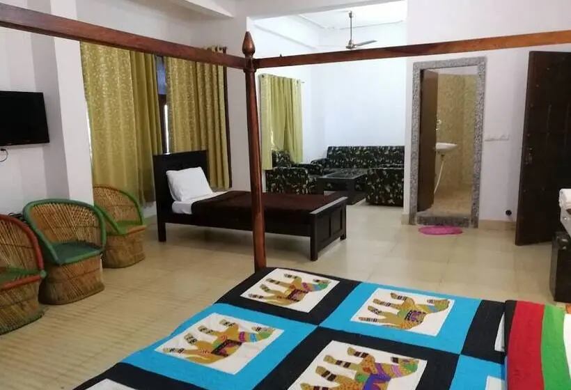 ファミリールーム, Castle Narela Lake Resort