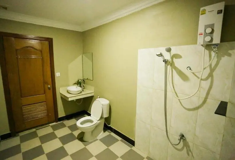 اتاق استاندارد سه نفره, Blue Diamond Hostel