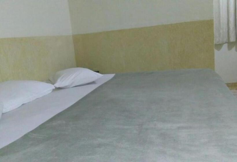 اتاق استاندارد سه نفره, Vitalle