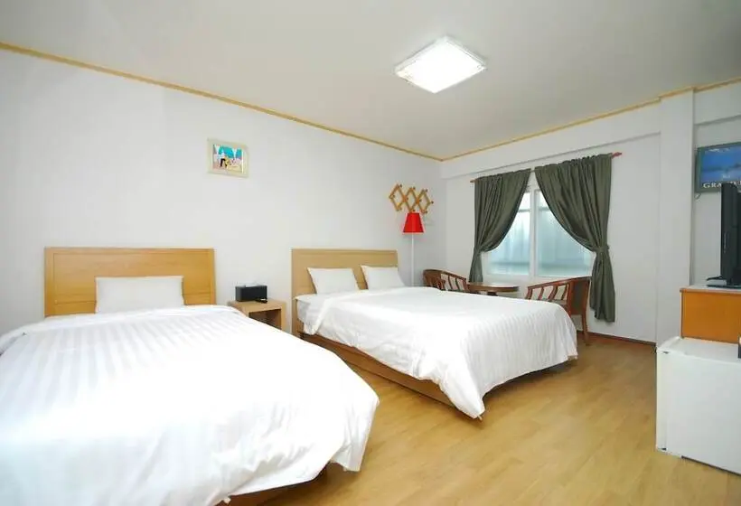 Superior-huone, M Motel