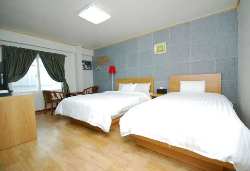 Superior-huone, M Motel