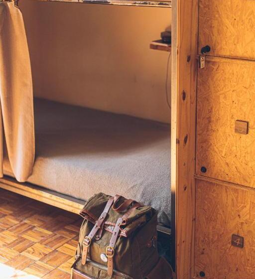 Кровать в Общей Комнате, Pura Vida Mae Hostel